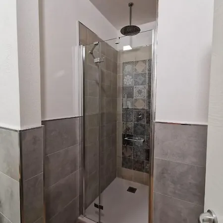 Deluxe 3 Bedroom Flat In Rialto Venice
