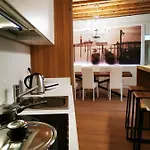 Deluxe 3 Bedroom Flat In Rialto