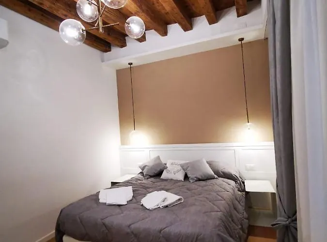 Deluxe 3 Bedroom Flat In Rialto アパート