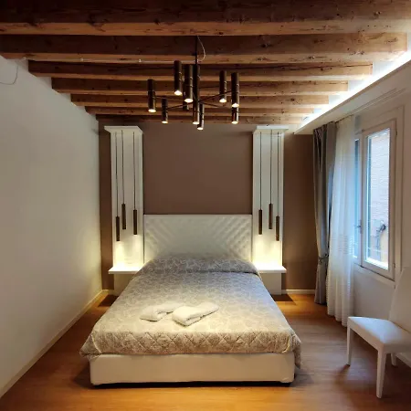 Apartment Deluxe 3 Bedroom Flat In Rialto