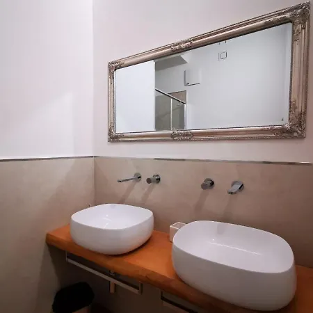 Deluxe 3 Bedroom Flat In Rialto Apartment *