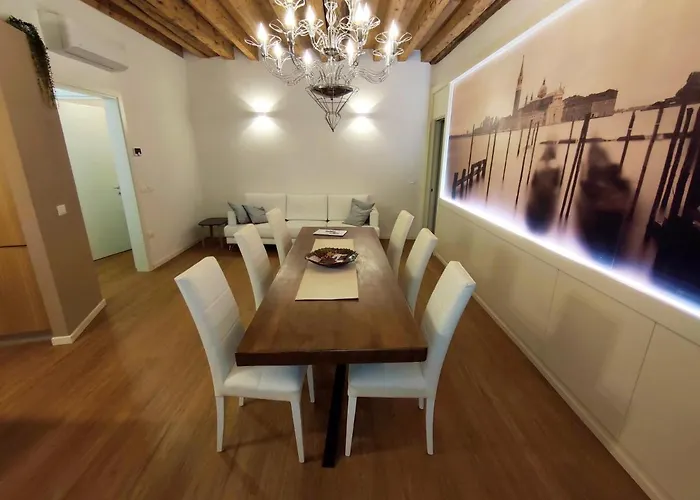 Appartement Deluxe 3 Bedroom Flat In Rialto Venetië