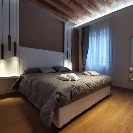 Deluxe 3 Bedroom Flat In Rialto Lägenhet *