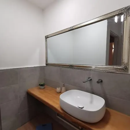 Deluxe 3 Bedroom Flat In Rialto Lägenhet *